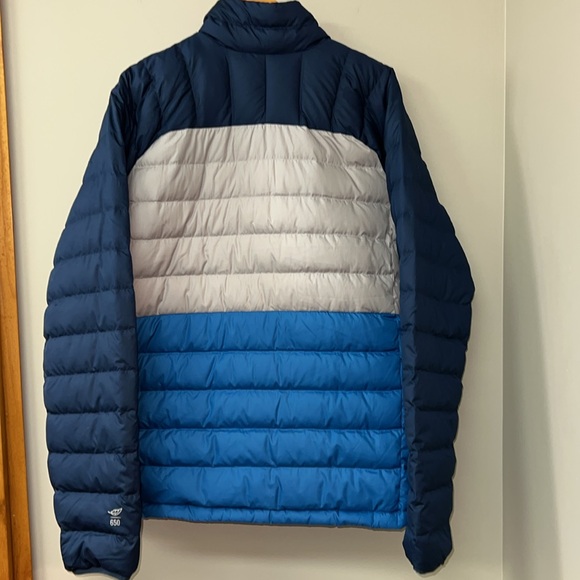 L.L. BEAN Men's Down Jacket, Colorblock | XXL | EUC | Marine Blue/Nautical Navy - Picture 8 of 9
